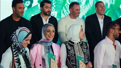 نادي زد الرياضي يكرم البطلة الأولمبية فريال أشرف