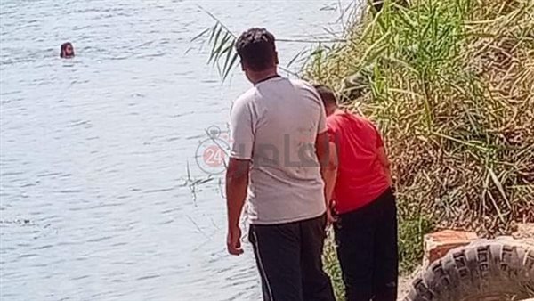 لحظة البحث عن الفتاة