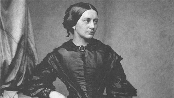 كلارا شومان