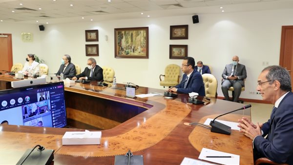 وزير الاتصالات