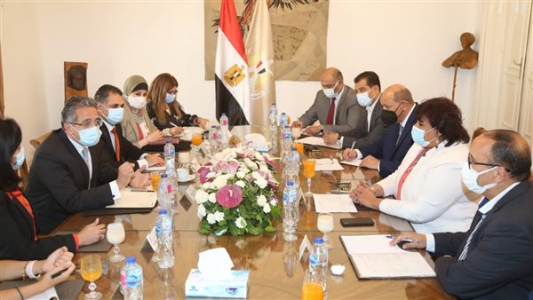 لقاء وزيرا السياحة