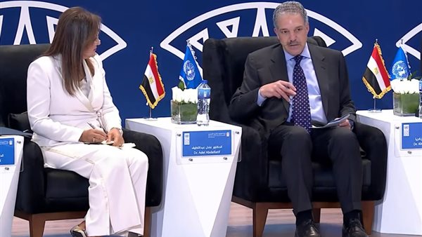 الدكتور عادل عبد