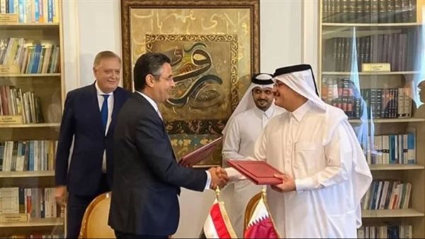 الدكتور شريف فاروق