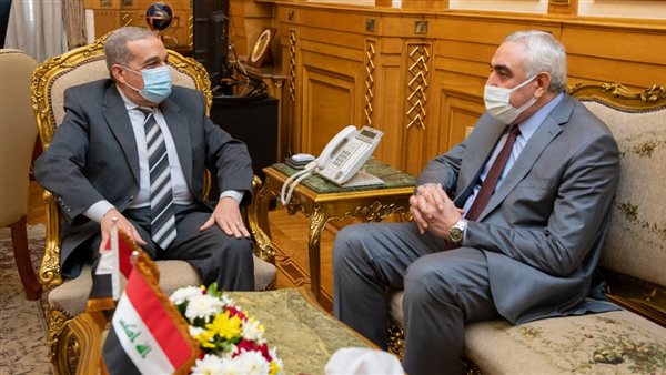 السفير العراقي ووزير