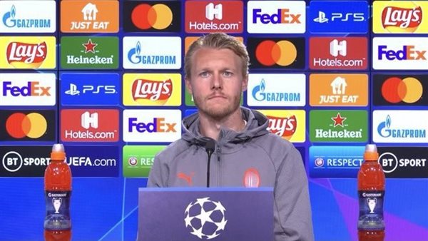 سيمون كيير مدافع