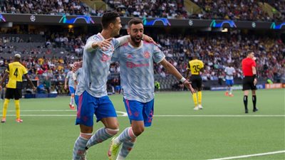 رونالدو يحطم الأرقام.. مانشستر يونايتد يتقدم على يانج بويز في الشوط الأول