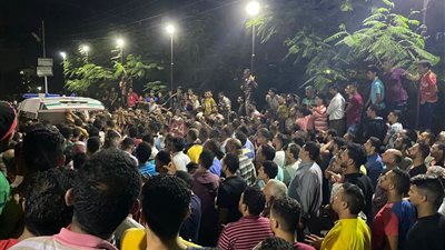 ضحية غدر جديدة.. تشييع جثمان شاب قتله صديقه خلال خروجه من مسجد بالدقهلية| صور وفيديو