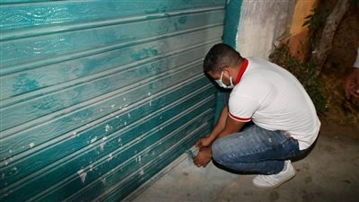 غلق 4 مقاه خالفت إجراءات كورونا في جولة مفاجئة لمحافظ الفيوم بزاوية الكرادسة