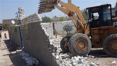 إزالة 46 حالة تعدٍ على أراضي زراعية وأملاك دولة بأسيوط