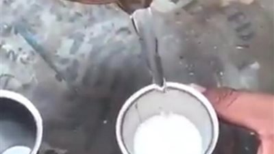 الزراعة تكشف حقيقية فيديو اللبن المغشوش المتداول عبر السوشيال ميديا 