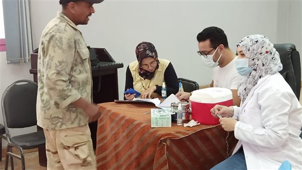 تطعيم عمال النظافة