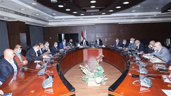 اجتماع وزير النقل