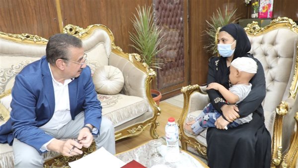 محافظ المنوفية مع