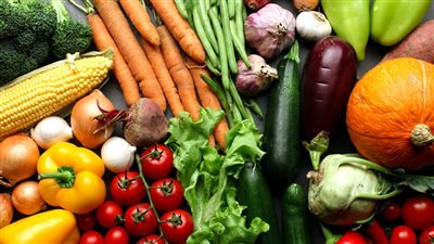 الطماطم بـ 8 جنيهات.. استقرار أسعار الخضروات في الأسواق اليوم الخميس