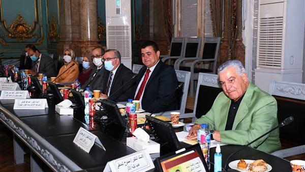  الدكتور زاهي حواس