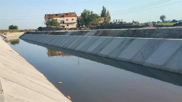 تبطين الترع