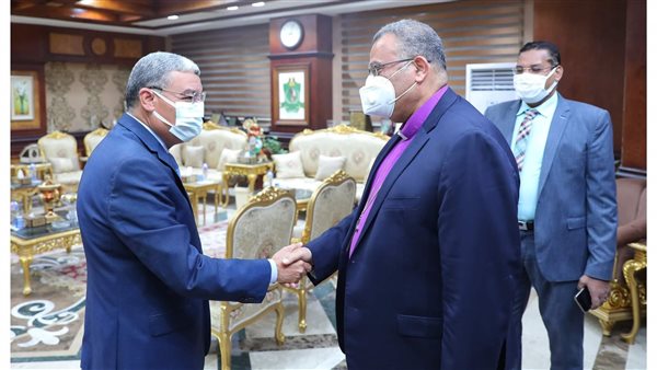 رئيس الإنجيلية ومحافظ