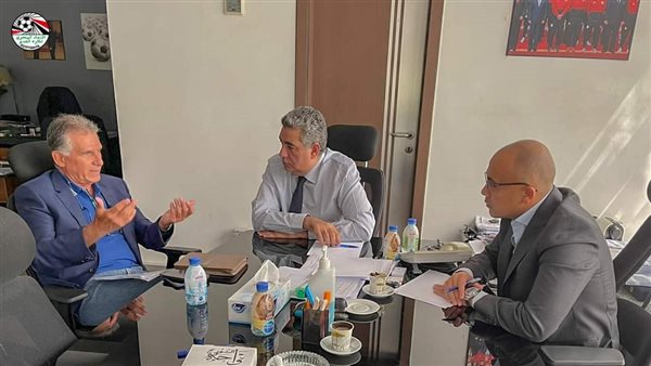 مجاهد وكيروش