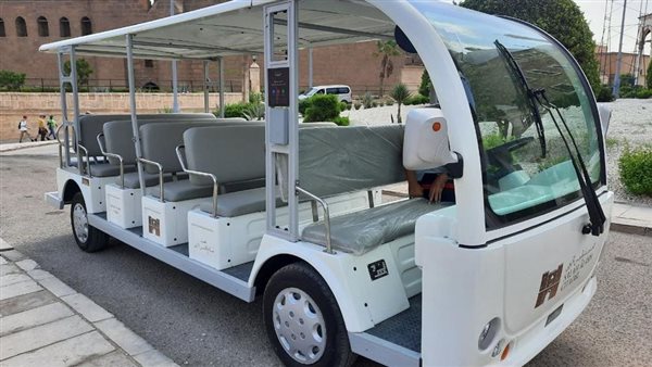 سيارات مزودة بشاشات