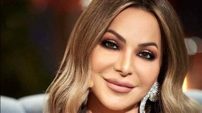 ما بين ارتدائها للنقاب وحقيقة زواجها من محمد منير.. مواقف في حياة سوزان نجم الدين