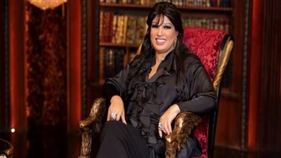 فيفي عبده: أمي ماتت راضية عني علشان كده باين عليا | فيديو 