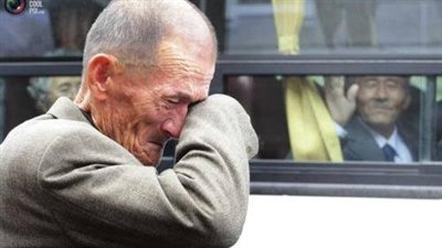 حتشتغل أيه يا حاج بوزنك ده.. مواطن يهدد بالانتحار بعد تأخر صرف المعاش وتجاهل المسؤولين: مش عارف أعيش