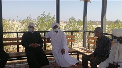 وزير الأوقاف والسفير السوداني يؤديان صلاة الجمعة بالغردقة