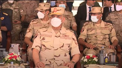وزير الدفاع يشهد المرحلة الرئيسية لمشروع مراكز القيادة التعبوي سيف - 1
