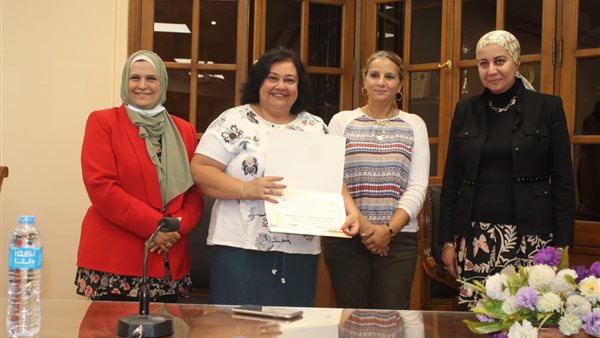  تكريم الموظفين المتميزين