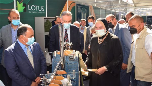 نيفين جامع وزيرة