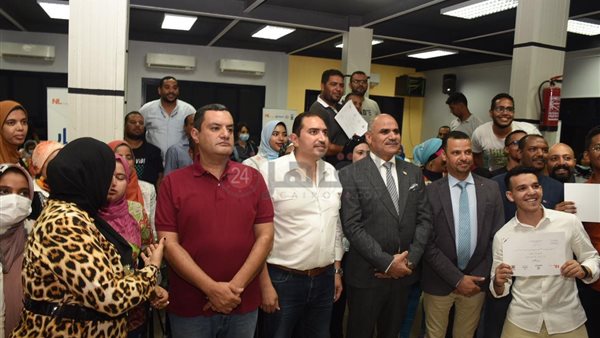 جانب من حفل التخرج