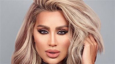 مايا دياب: عشت المساكنة قبل زواجي لنعرف عادات بعض.. وعانيت لارتباطي بمسلم |فيديو