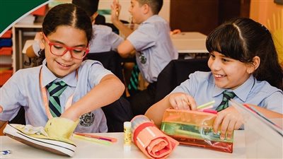 خبير تربوي يوضح أهمية استراتيجية تطوير مناهج الصف الرابع الابتدائي