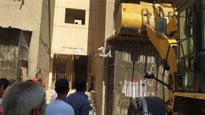 تفيذ 10 قرارات إزالة تعديات على أملاك الدولة.. ورصد 50 مليون جنيه لتطوير منطقة الأمل ببورسعيد | صور