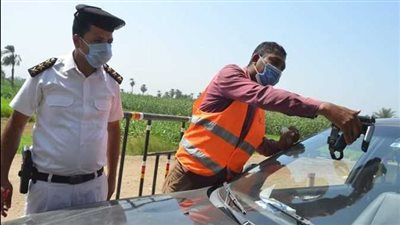  السجن 6 أشهر.. تطبيق العقوبة من اليوم للسير دون تركيب المُلصق الإلكتروني 