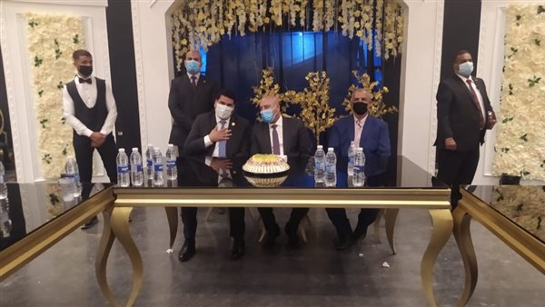 وزير النقل يحضر حفل