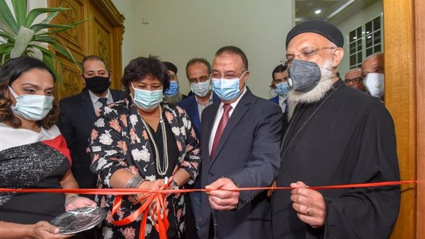 الوزيرة ايناس عبد