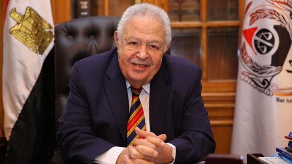 رجائي عطية نقيب المحامين