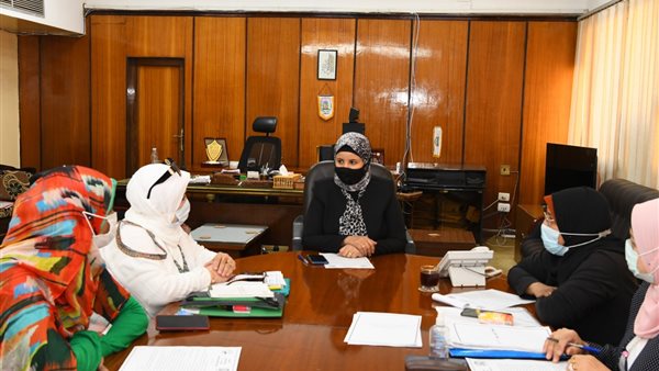 اجتماع نادي الفتيات