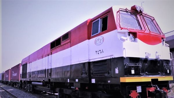 قطار يدهس مجند في