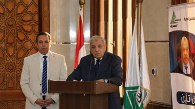 إبراهيم محلب: الكفراوي ارتبط اسمه بالنجاح وإتقان العمل وحب المصريين