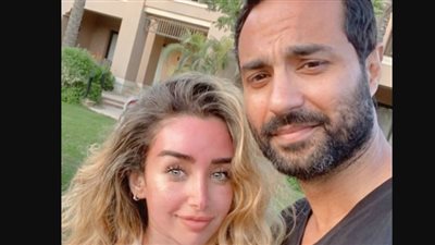 هنا الزاهد: خروج كريم فهمي من المستشفى غدًا