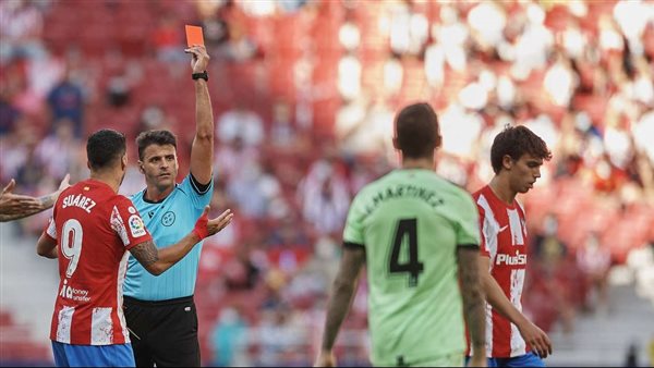 حكم مباراة أتلتيكو