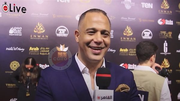 الفنان مصطفى درويش