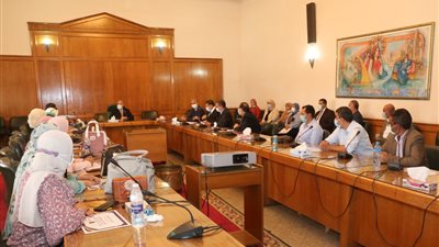 تكريم العاملين بالمشروع القومي لتأهيل الترع لتميزهم في جودة العمل والأداء