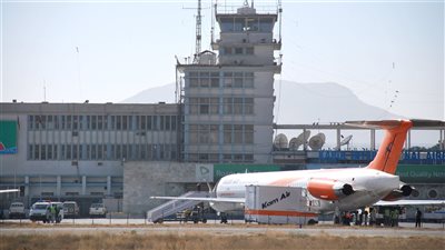 عودة حركة الطيران إلى مطار كابول بعد توقف أكثر من شهر