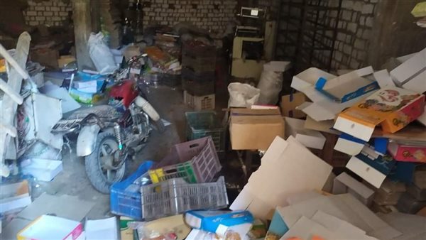 ضبط حلوى مولد بمصنع