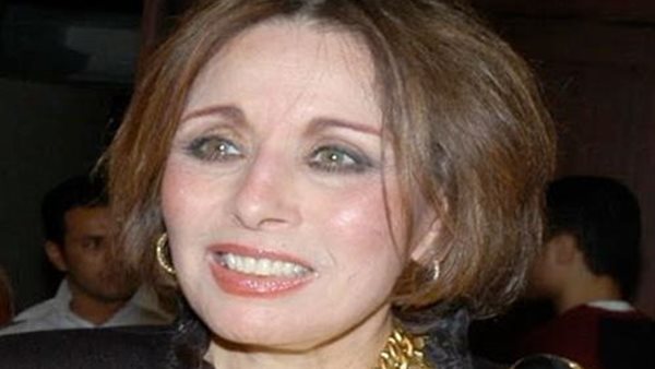 لبنى عبد العزيز