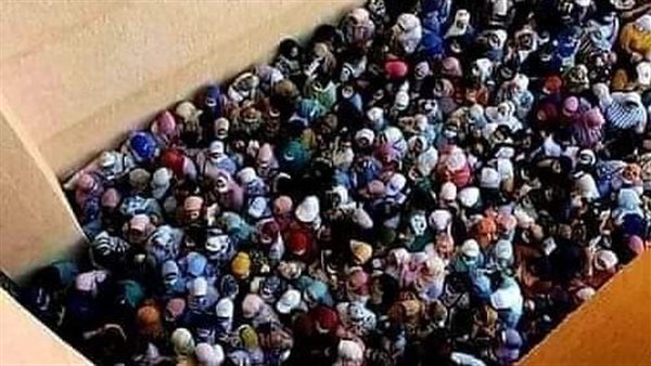 تزاحم الطلاب في كلية