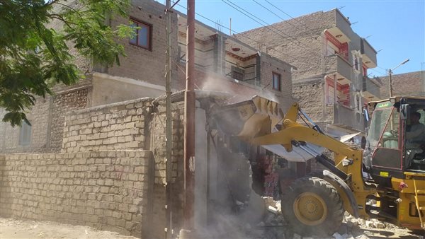 حملة إزالة بأسيوط